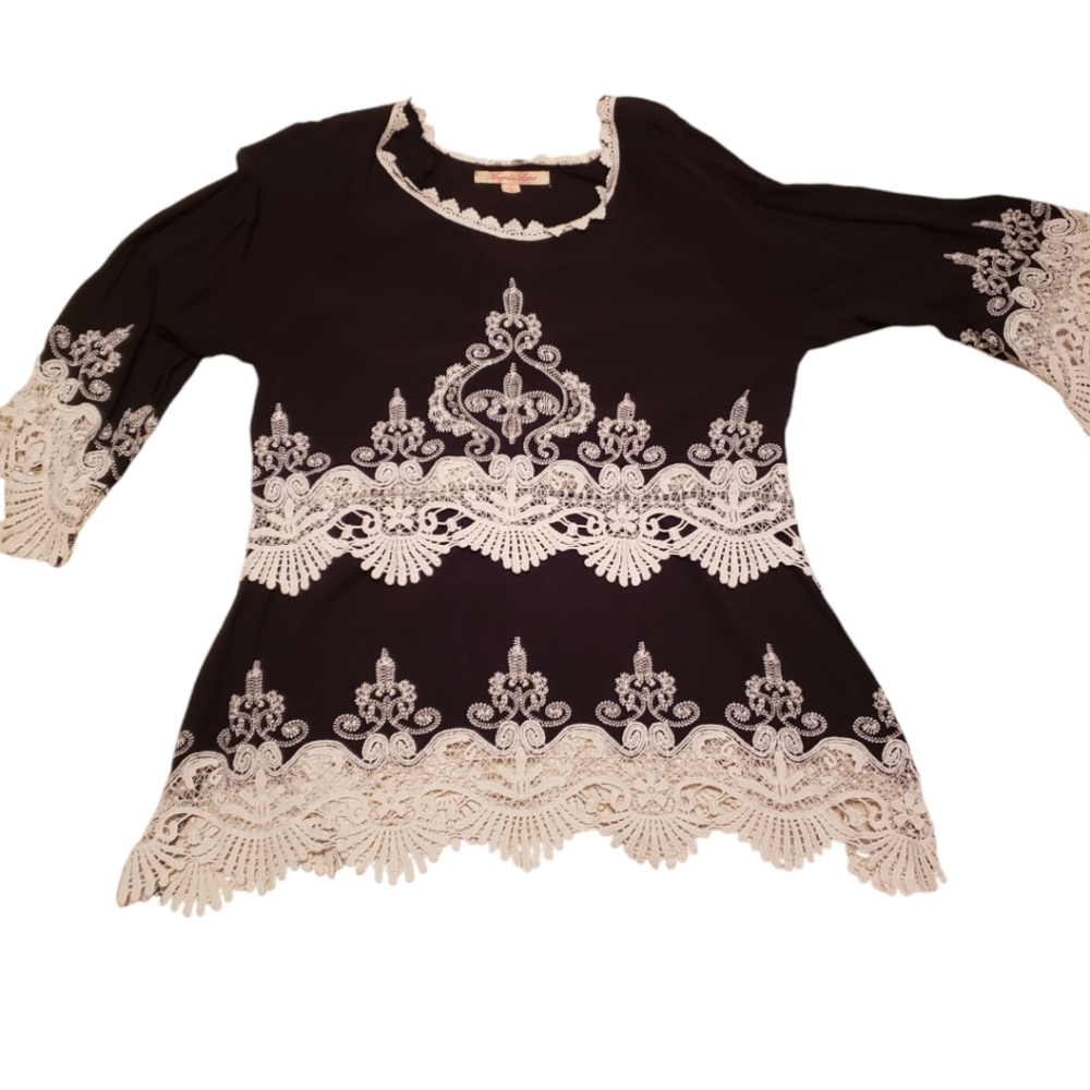 Magnolia Lane black w/ white lace embroidery blouse